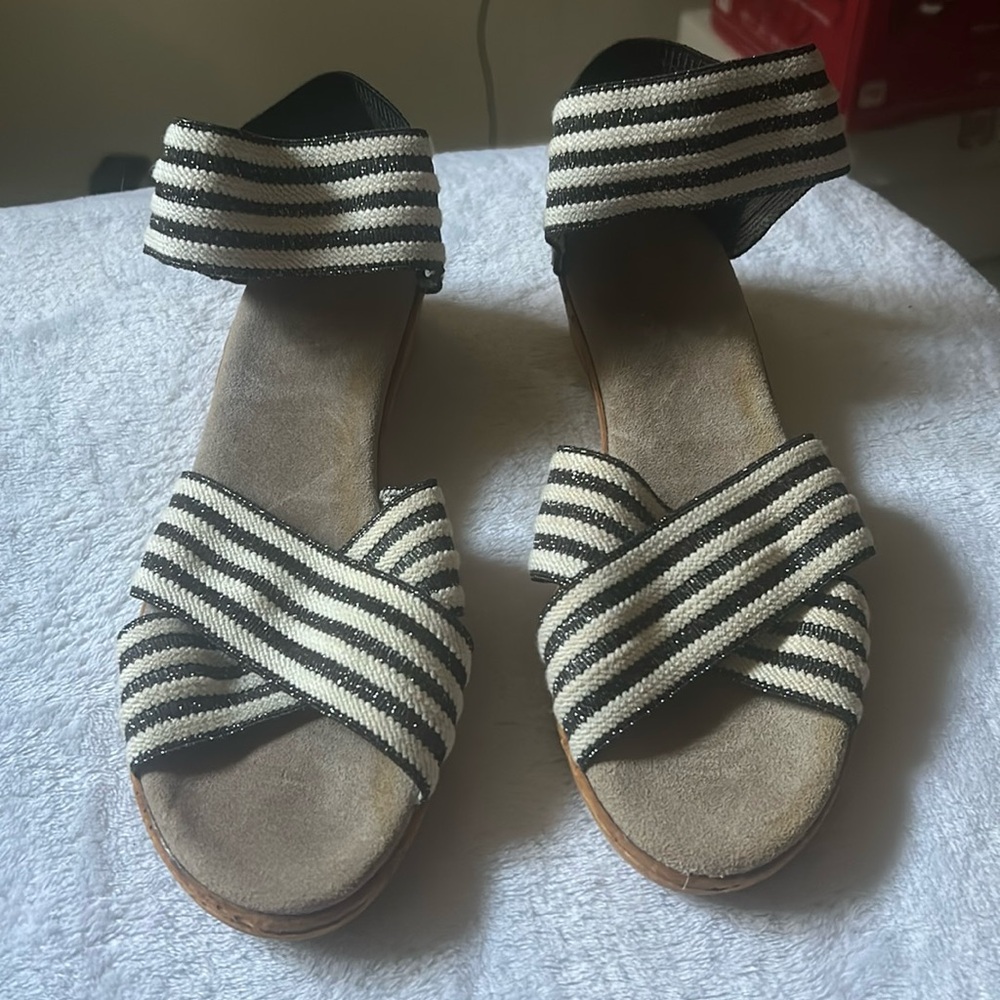Women’s Sandals